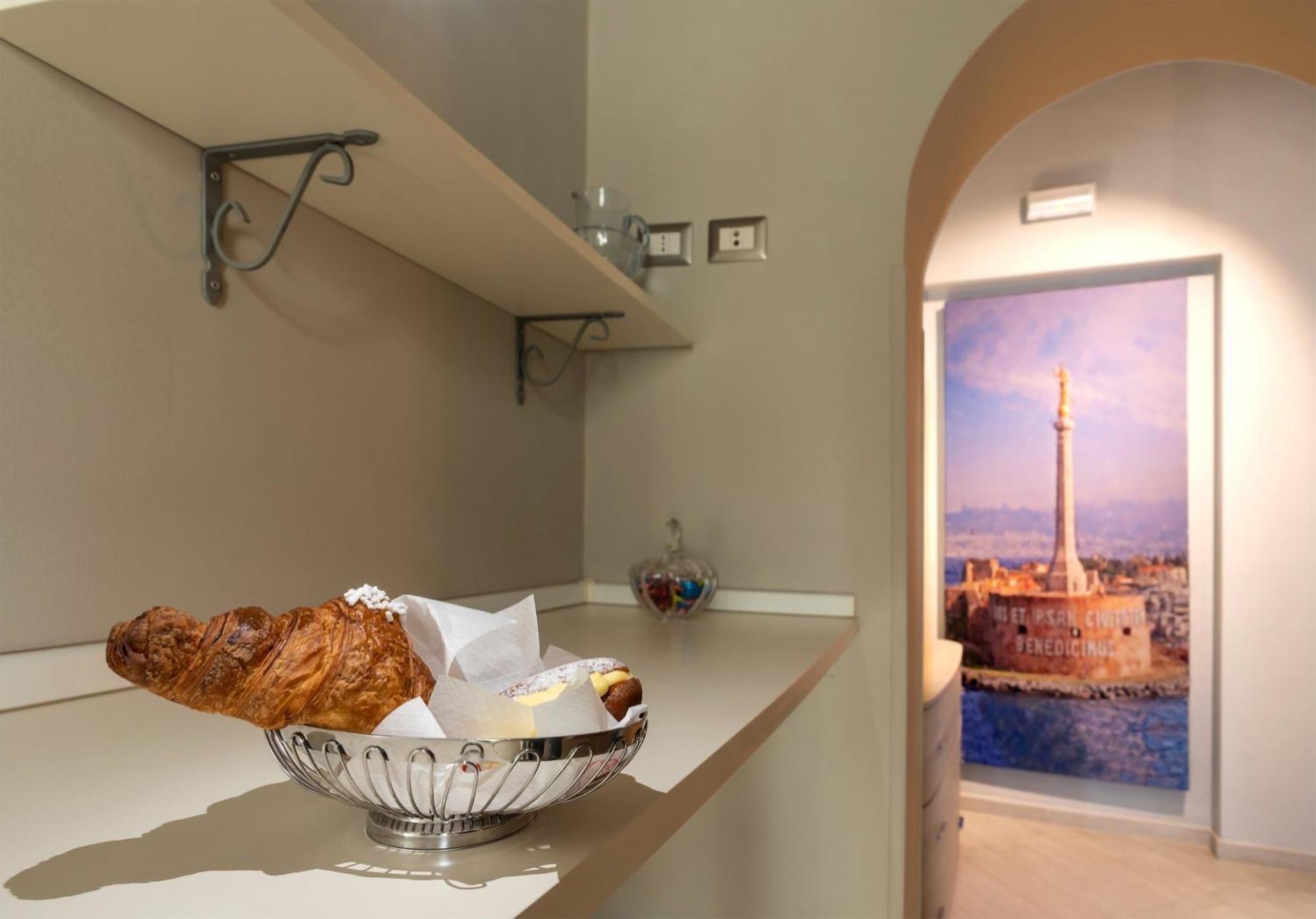 Conte Cavour Hotel Messina Exterior foto